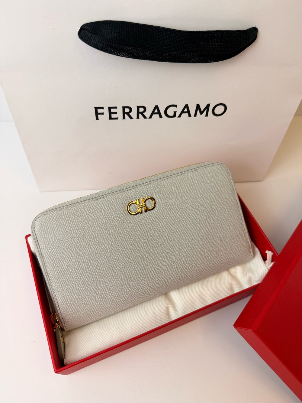 Salvatore Ferragamo Gancini Zip Around Wallet Pale Blue Gray Saffiano Leather - Picture 12 of 14